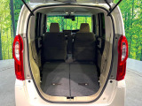 普段のお買い物や通勤、送迎等に十分な荷室スペースを確保しております。セカンドシートを倒すと、大きな荷物の積載も可能です♪