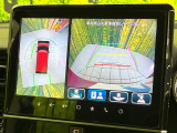 【全方位モニター用カメラ】専用のカメラにより、上から見下ろしたような視点で360度クルマの周囲を確認することができます☆死角部分も確認しやすく、狭い場所での切り返しや駐車もスムーズに行えます。