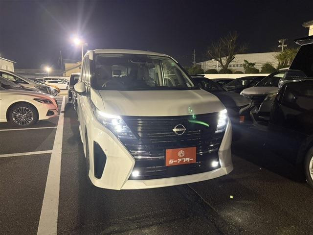 セレナ 2.0 ハイウェイスターV 禁煙車 社外ナビ バックカメラ