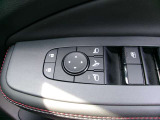ドアミラーの鏡面の調節、格納は運転席からすべて操作できます!