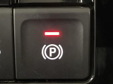【電動パーキングブレーキ】パーキングブレーキを指先だけで操作可能です!力の弱い人にも安心してブレーキをかけていただけます!