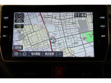 純正ナビを装備。タッチパネル式で使いやすく、お出かけもラクラクです。10インチタイプ