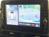 【アラウンドビューモニター】専用のカメラにより、上から見下ろしたような視点で360度クルマの周囲を確認することができます☆死角部分も確認しやすく、狭い場所での切り返しや駐車もスムーズに行えます。