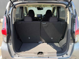 ラゲッジスペースも広々していて荷物もたくさん載りそうです。普段のお買い物もこれだけのスペースがあれば安心です。