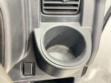 運転席ドリンクホルダーです