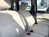 運転席シート廻りは使用感も少なく、良好な状態となっています。前オーナー様が丁寧に使っていたことがよくわかりますね。