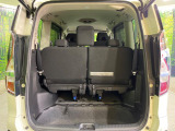 普段のお買い物や通勤、送迎等に十分な荷室スペースを確保しております。セカンドシートを倒すと、大きな荷物の積載も可能です♪