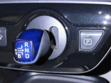 軽い力でシフトチェンジができる「エレクトロシフトマチック」を装備しております。
