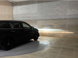 LEDヘッドランプです。十分な明るさを保ちつつも消費電力が少なく、バルブ寿命も長いのが特徴です。瞬時にMAXの光量を発揮するのもLEDならではです。