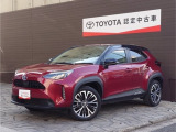 人気のコンパクトSUVヤリスクロスが入庫しました。そしてハイブリッドです!!