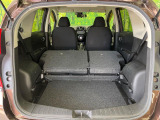 普段のお買い物や通勤、送迎等に十分な荷室スペースを確保しております。セカンドシートを倒すと、大きな荷物の積載も可能です♪
