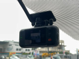 【ドライブレコーダー】ドライブレコーダー装備!走行中はもちろん、あおり運転や事故に遭遇した際、映像で記録し、万一のリスクに備えます。※記録用SDカードはお客様ご自身でご準備いただく必要があります。