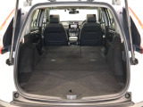 2列目シートを倒すと、広々としたラゲッジスペースが生まれます!大きな荷物や長い荷物も簡単に収納することができます!