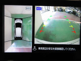 アラウンドビューモニターで車庫入れも空から見ている様に駐車できラクラクです。