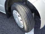 タイヤの溝あります。
