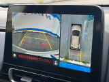 【パノラミックビューモニター】専用のカメラにより、上から見下ろしたような視点で360度クルマの周囲を確認することができます☆死角部分も確認しやすく、狭い場所での切り返しや駐車もスムーズに行えます。
