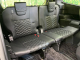 3列目シートはもちろん状態良好☆大人でもゆったりと座って頂けますので、大人数でのお出かけもラクラクです♪ご家族で、気の知れた仲間で、ドライブに行くのが楽しみですね♪