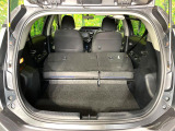 普段のお買い物や通勤、送迎等に十分な荷室スペースを確保しております。セカンドシートを倒すと、大きな荷物の積載も可能です♪