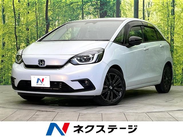 フィット1.5 e:HEV ホーム メゾン20周年特別仕様車