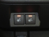 運転席・助手席シートヒーター付です。寒い日のお出かけも楽しくなります。