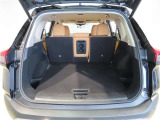 広々としたラゲージスペースを備えています。大きなものや長さのある荷物もしっかりと積み込めます。