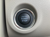 【キーレスプッシュスタートシステム】携帯リモコンを身に付けていれば、ボタン一つでエンジン始動が可能♪カギは手持ちの鞄にいれたままでOK!乗り込んだらすぐに発進!レッツゴー!!