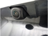 バックカメラが付いているので後方確認が非常にしやすいです。今や運転初心者も熟練者も必須装備!ついていて損はないですね♪