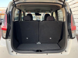 普段のお買い物や通勤、送迎等に十分な荷室スペースを確保しております。セカンドシートを倒すと、大きな荷物の積載も可能です♪
