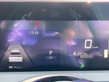 メーターにドライブアシストディスプレイがあり、ドライバーに必要な車両情報を表示してくれます♪