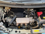 エンジンルームはたいへん綺麗です