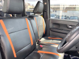 運転席シート廻りは使用感も少なく、良好な状態となっています。前オーナー様が丁寧に使っていたことがよくわかりますね。