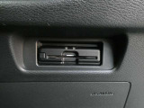 ここに ETC付いております。高速道路の料金所もスイスイ♪ ETCカードの申し込みは日産カードがおすすめ!!!「安心」「おトク」「便利」で皆さまのカーライフをサポートする特典満載のカードです。