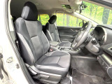 後部座席も気になるようなキズ・汚れやへたり等、大きなダメージはなく、良好な状態です。