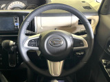 ステアリングも使用感が少なく、きれいな状態となっております♪