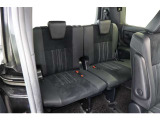3列目シートも状態良好です。大人でもゆったり座っていただけますので、大人数のお出かけも楽々です。