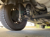 お車を安心してお乗りいただく為には、足回りの定期点検が欠かせません。サービスサポート(有償保証)では無料点検もご提供しており、安心のカーライフをお過ごしいただけるサポート体制が整っています。