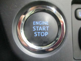 スマートキー付き♪プッシュスタートシステムを採用!スマートキーをカバンやポケットから取り出さずに、ボタンひとつでエンジン始動できます☆鍵を探す手間は必要なしです♪