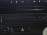 車内でCD DVDのメディアが楽しめます。