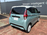 フロントだけでなく、バックソナーも付いてるので駐車時もバッチリ補助してくれます(*^^*)