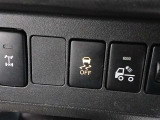 VSC(滑りやすい路面での横滑りを抑え車両の安定性を保つための機能)搭載ですが、雪道などから脱出する時はOFFすると脱出しやすくなる場合があります
