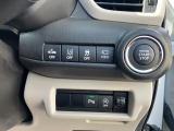 キーレスプッシュスタート。豊富な装備も魅力的!各機能の切り替えボタンは運転席から操作ラクラク。