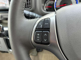 ハンドル左側のスイッチでオーディオの操作やハンズフリー通話の操作が可能なので、運転中でも楽々(*'&omega;'*)
