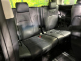 3列目シートはもちろん状態良好☆大人でもゆったりと座って頂けますので、大人数でのお出かけもラクラクです♪ご家族で、気の知れた仲間で、ドライブに行くのが楽しみですね♪