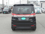 納車前には整備士がエンジンオイル交換を含む車両総点検をしてから納車となります。