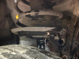 お車を安心してお乗りいただく為には、足回りの定期点検が欠かせません。サービスサポート(有償保証)では無料点検もご提供しており、安心のカーライフをお過ごしいただけるサポート体制が整っています。