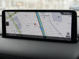 マツダコネクトの10.25インチワイドセンターディスプレイです。『Android Auto』『Apple CarPlay』や独自のコネクテッドサービスに対応したインターフェイスシステムです。