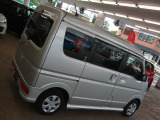 こちらの車両は店頭での現車確認、弊社にご入庫頂ける方限定の販売とさせて頂きます。遠方のお客様には大変申し訳ございませんがご了承をお願い致します。