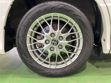 純正アルミホイールで足元バッチリ