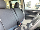 運転席シート廻りは使用感も少なく、良好な状態となっています。前オーナー様が丁寧に使っていたことがよくわかりますね。