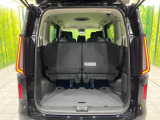 普段のお買い物や通勤、送迎等に十分な荷室スペースを確保しております。セカンドシートを倒すと、大きな荷物の積載も可能です♪